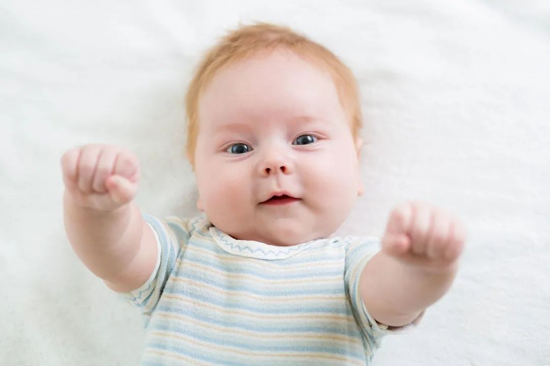 Baby vomiting?Don't be afraid!Teach you simple and effective solutions