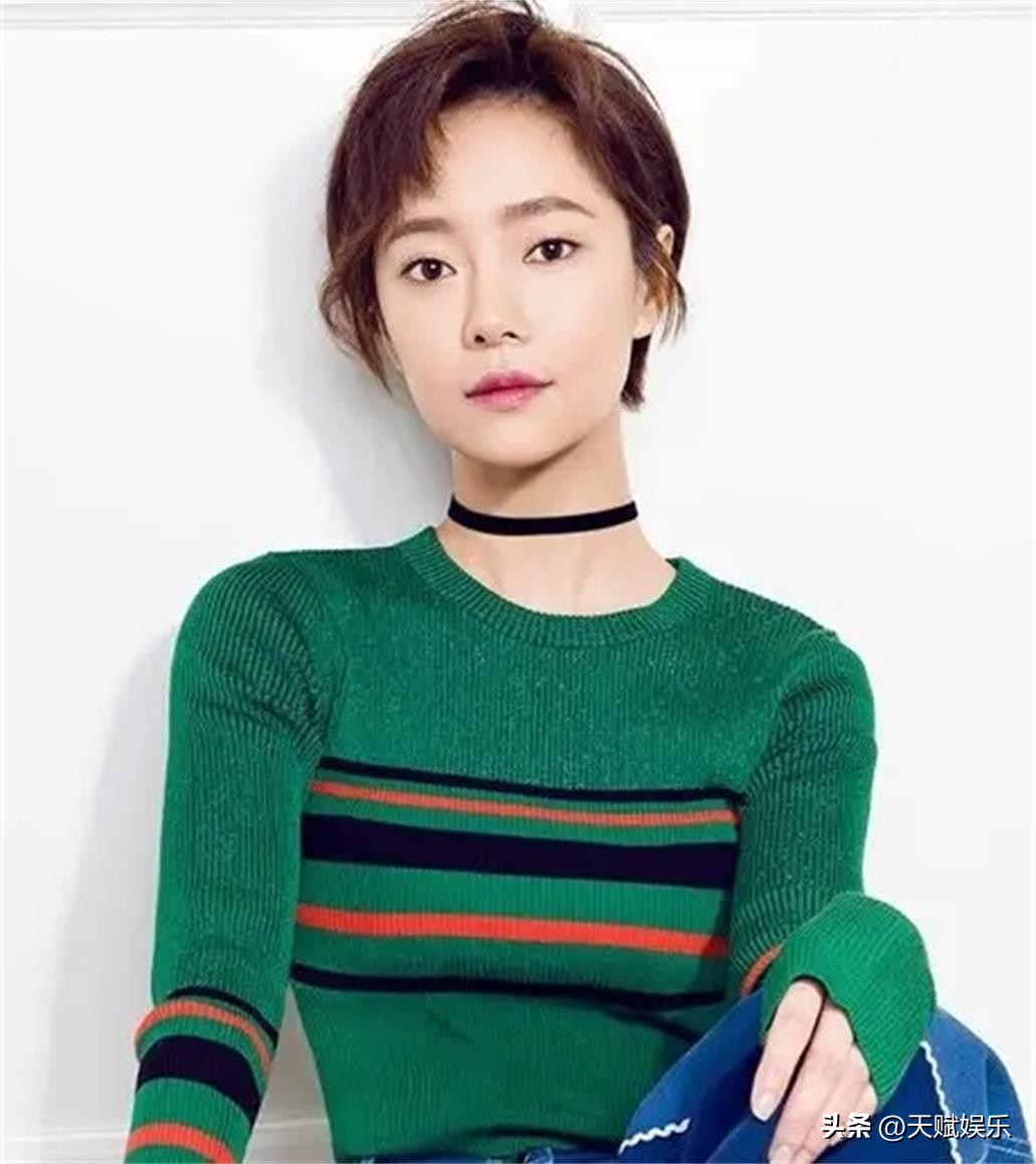 A beautiful photo of film and television actress Yang Qiong in the 38 ...