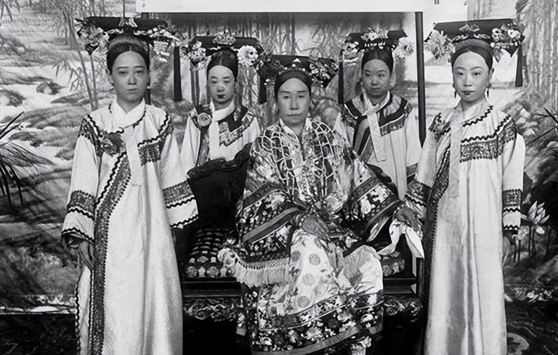 The last princess of the Qing Dynasty, Princess Rongshou, was ugly and ...