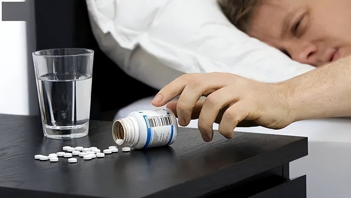 People who often suffer from insomnia, do sleeping pills work?These 4