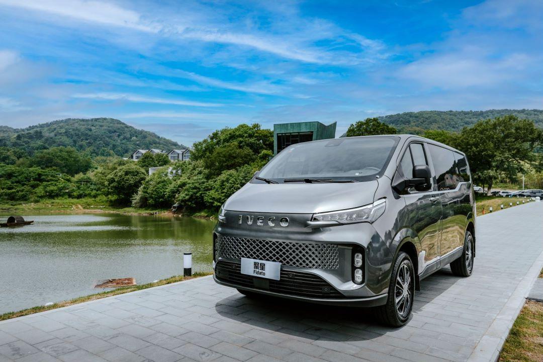 "Number One VAN+" Juxing listed, Nanjing Iveco began to cross-border