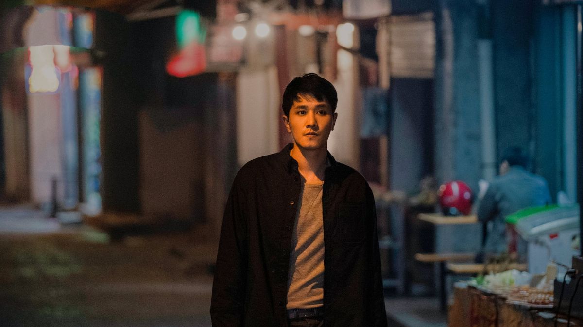 The spy war drama "Thin Ice" starts, starring Peng Guanying and Chen ...
