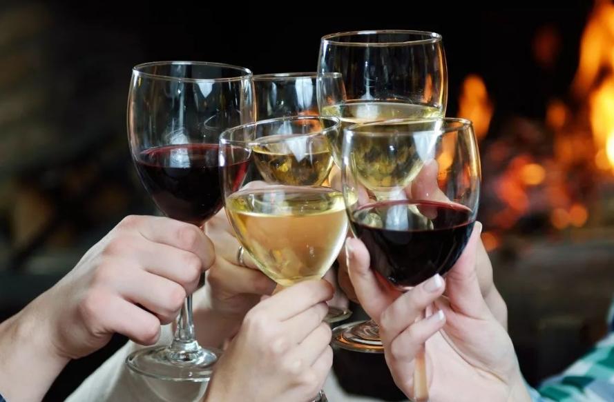 Why can't you eat peanuts while drinking? Doctor Try to stay away from