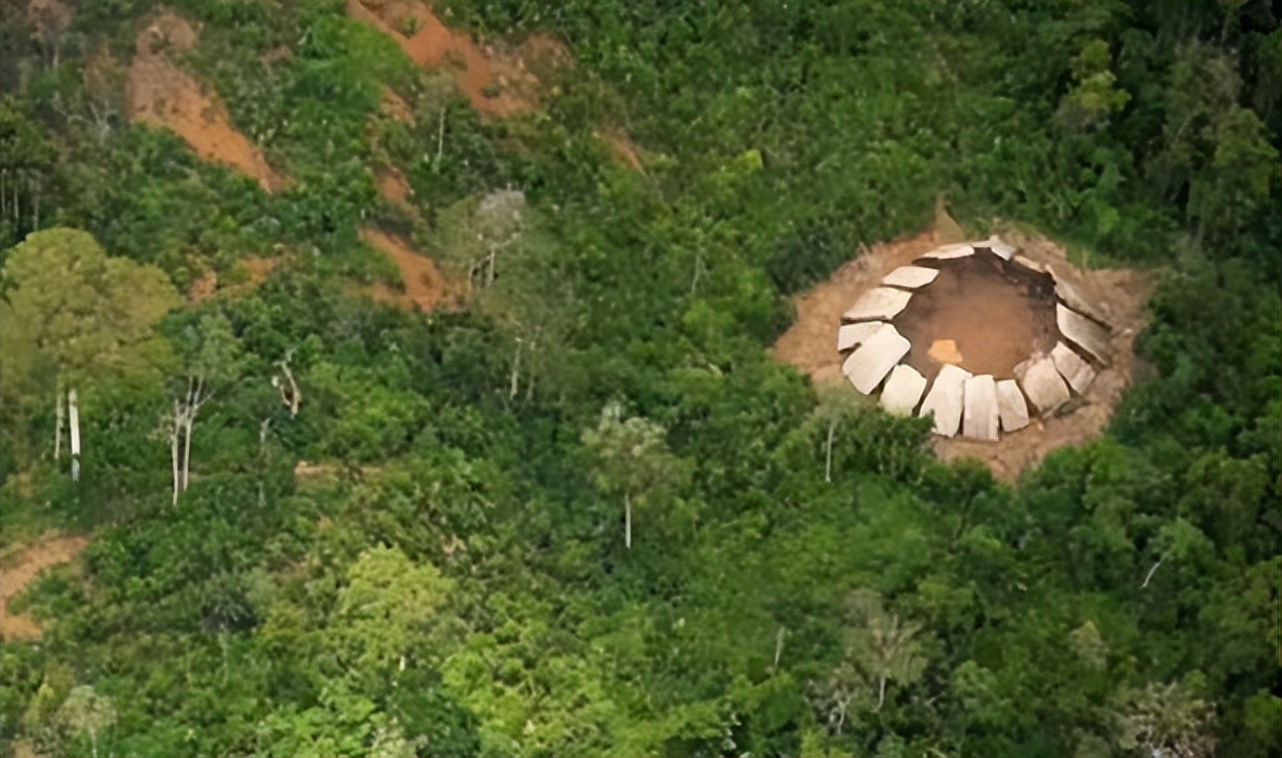 The primitive tribes of Brazil are beautiful with 