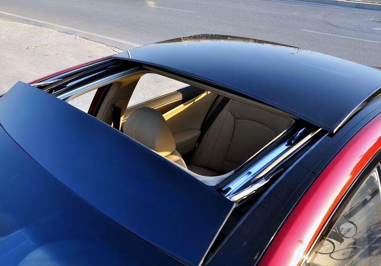 Should you choose a sunroof when buying a car?The advantages and