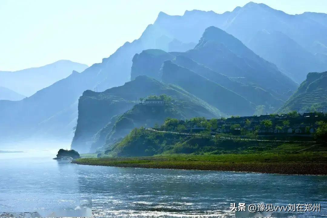 Scenic Scenic Spots in China - Fangchuan Scenic Spot - iNEWS