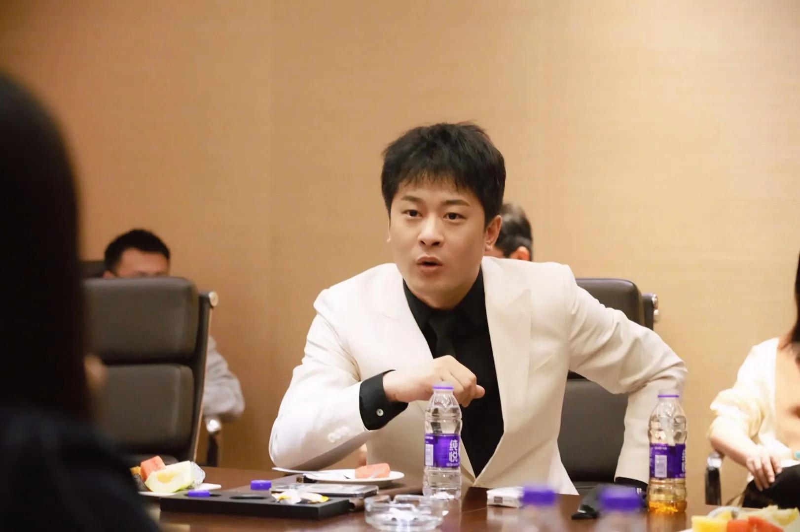 Xinxuan's appearance is in charge of beauties Dandan and Xu Jie ...