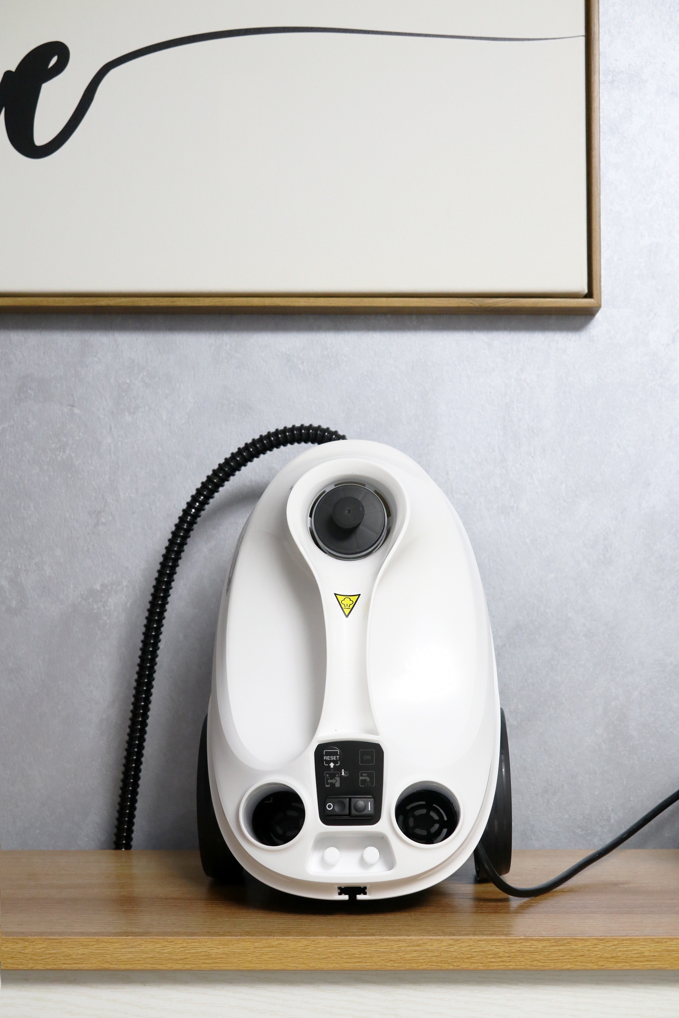 The whole house is clean and hygienic German Karcher SC3 multi