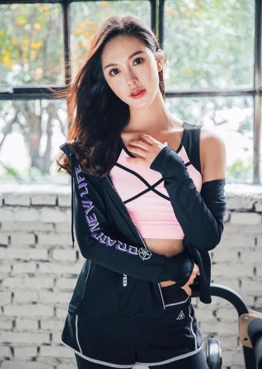 Zhao Yufei: China's Most Beautiful "Fitness Queen" - IMedia