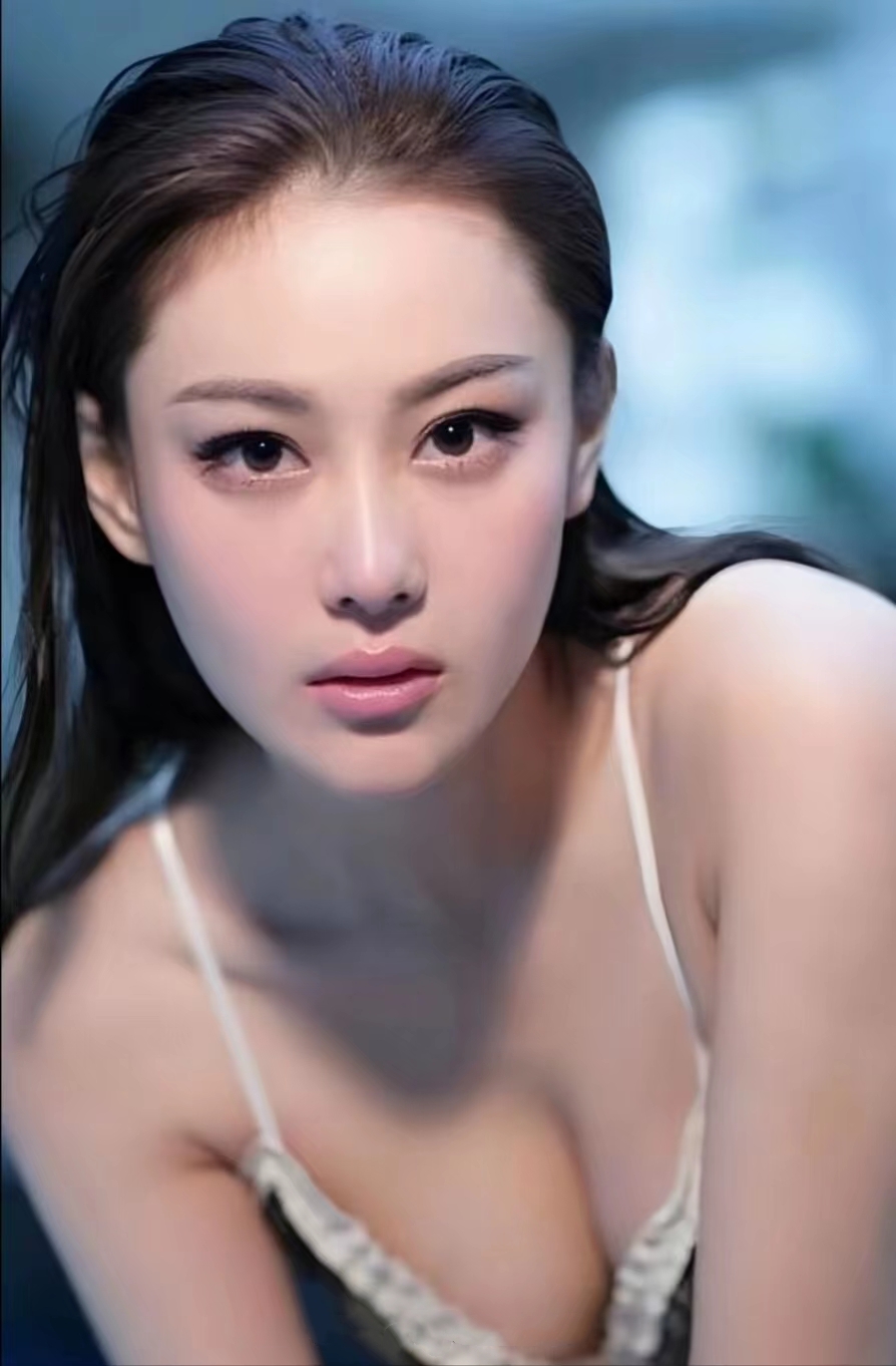 Zhang Xinyu The Sexy Goddess Has A Plump Body And A Variety Of Sexy Styles Imedia 