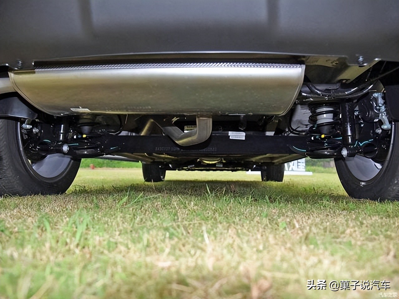 Should you buy a car with independent suspension or torsion beam