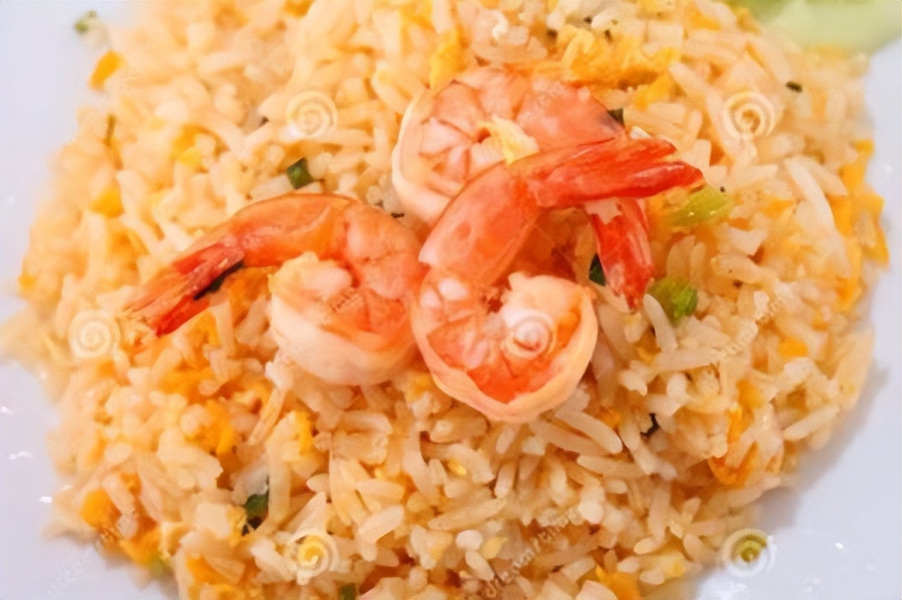 Thailand is known as a tourist country "occupied" by the Chinese. Why