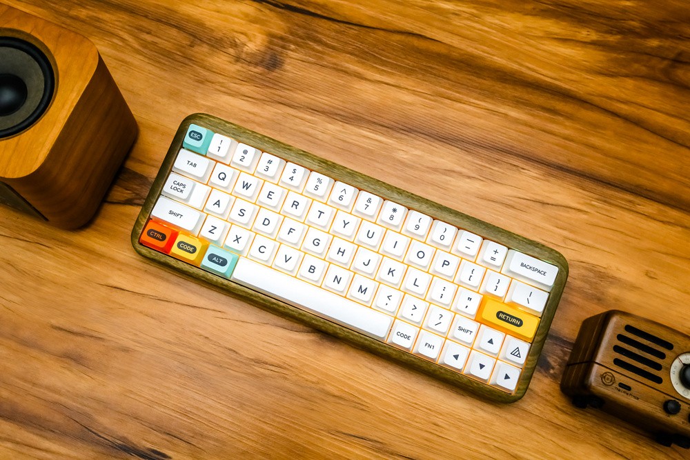 Can you customize the keyboard?Green sandalwood shell MelGeek Mojo60