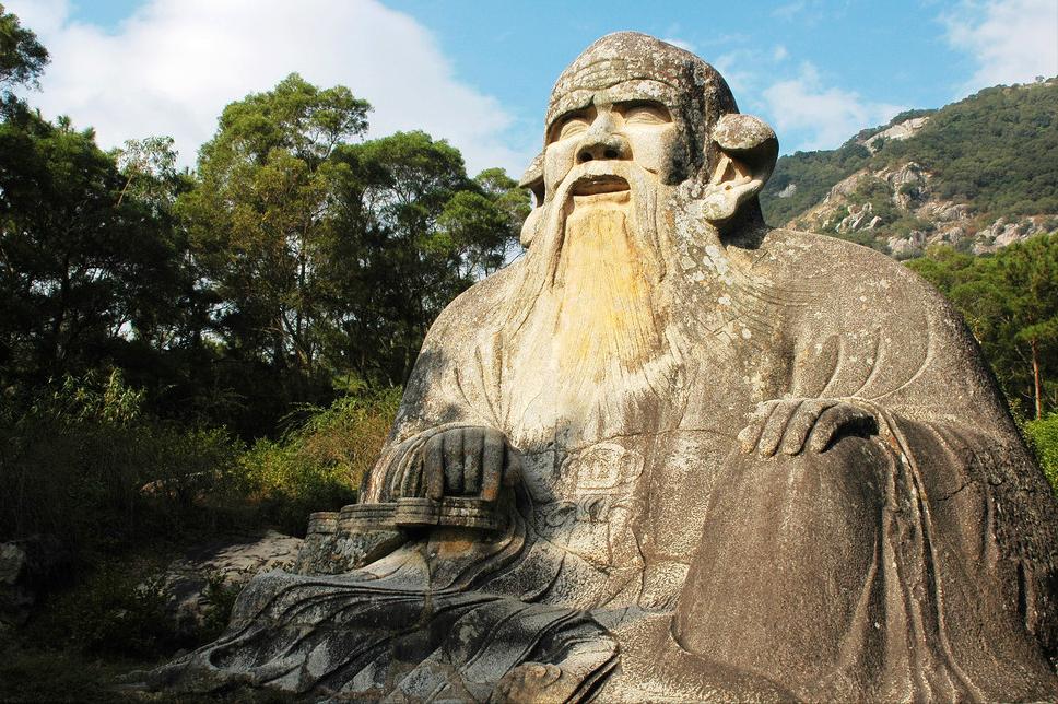 How to understand the "Heaven and Earth are not benevolent, and all