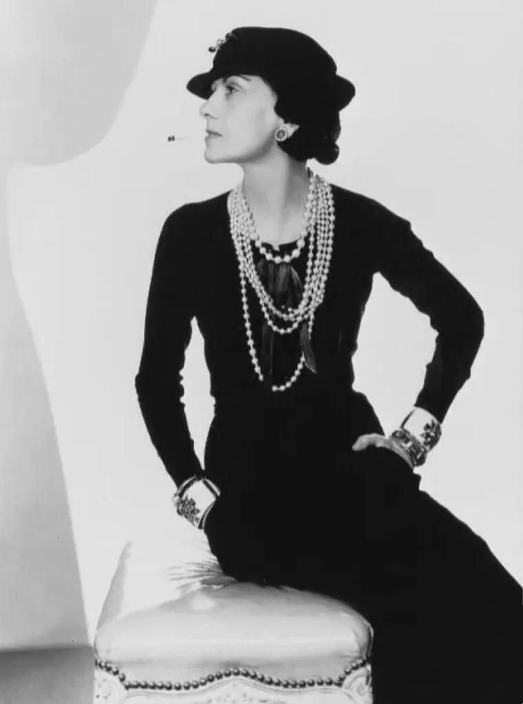 UNWORN Chanel Coral & Ivory Fantasy Tweed Dress with Camellia Brooch 40