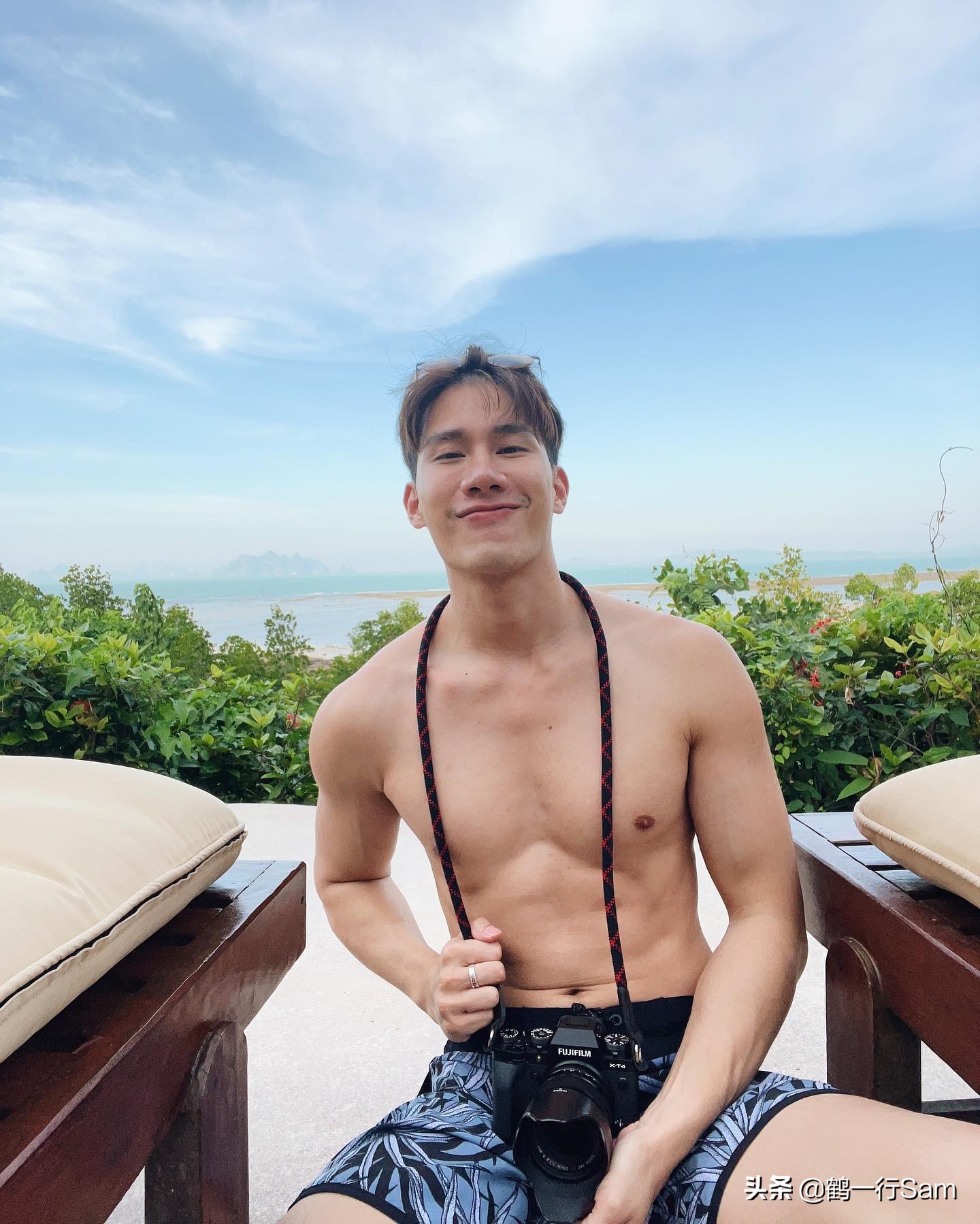 A Thai star: Tul Pakorn - iNEWS