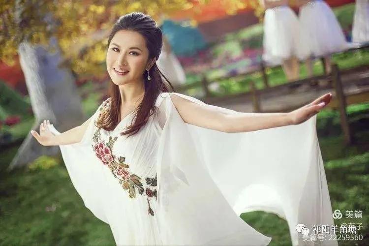 Young singer Fu Jiajia has a deep love with his younger brother - iNEWS