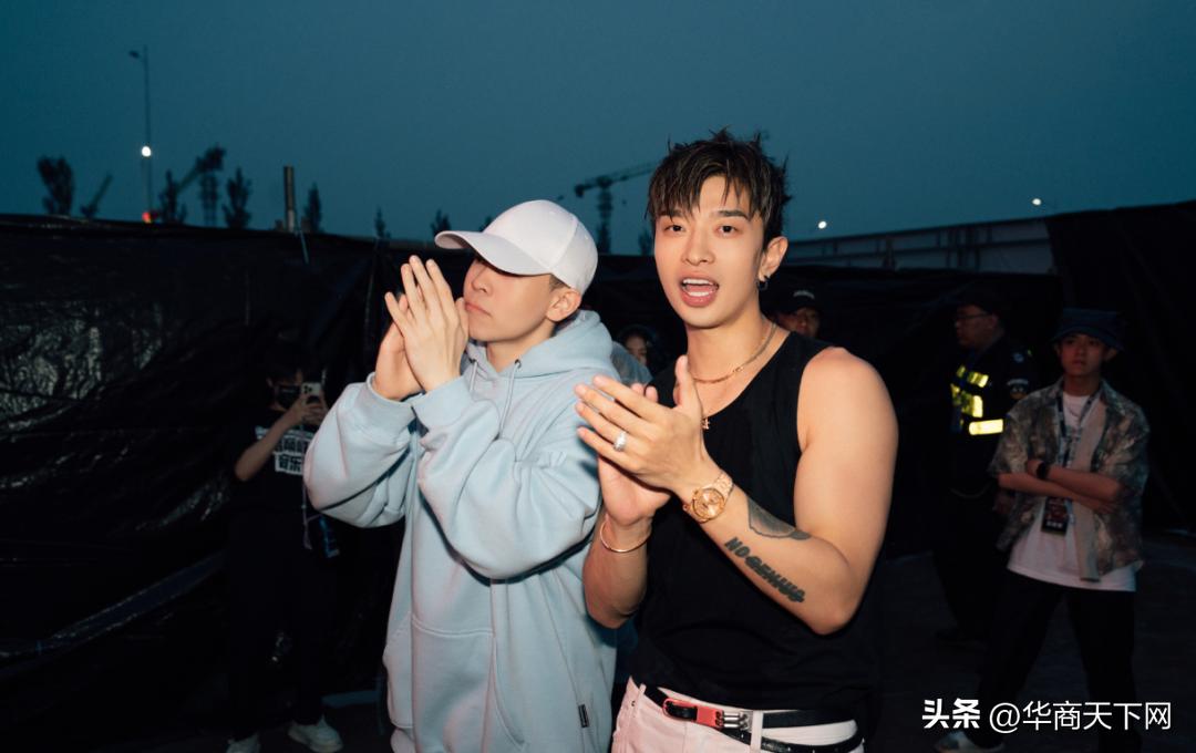 Zhang Zihao made 4 phone calls and turned himself into a joke, how ...