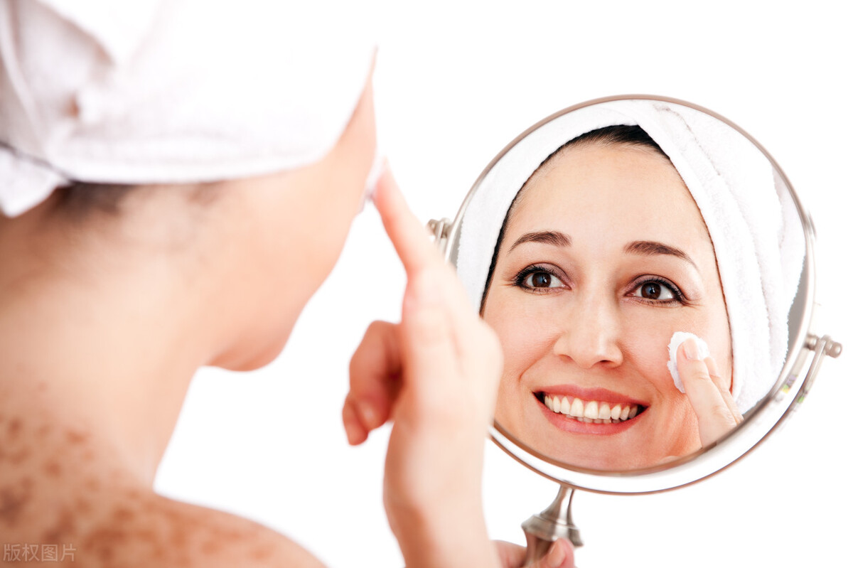 How Can Women Reduce Wrinkles? 5 Ways To Make Your Skin Look Younger ...