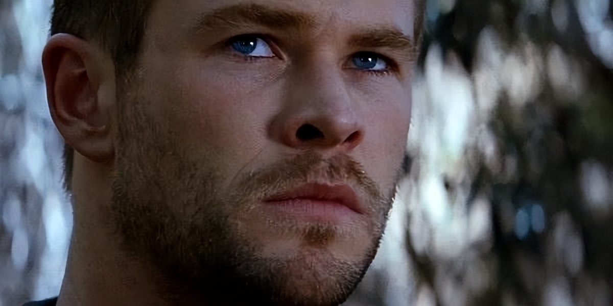 "Red Dawn" Reflection and Enlightenment iMedia