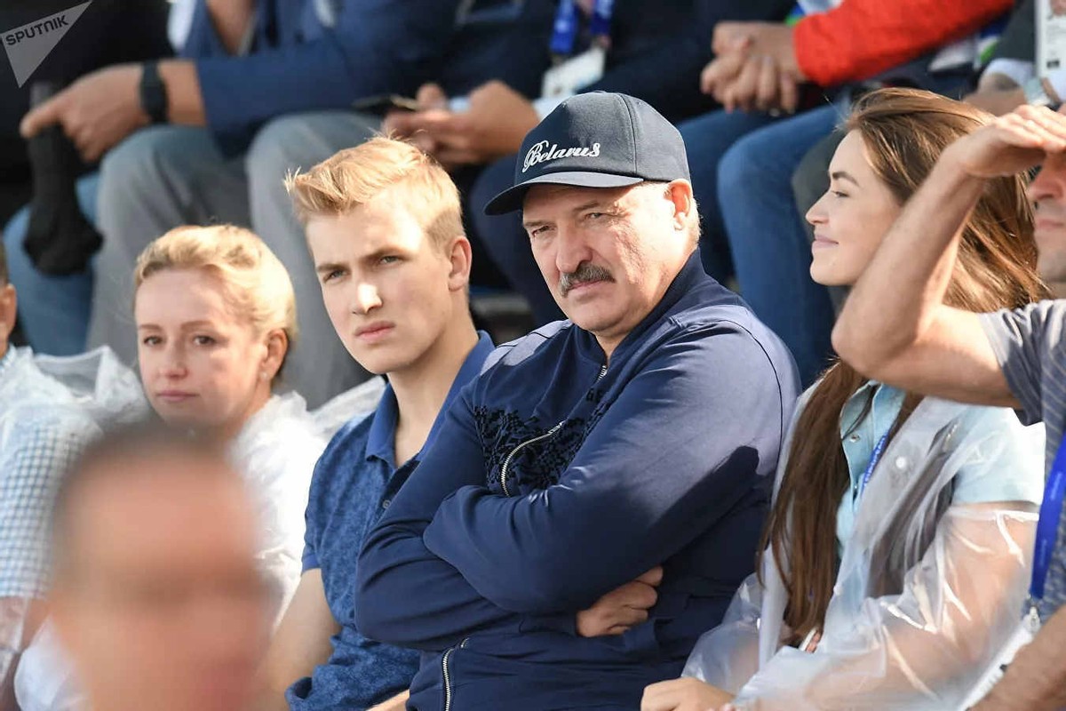 Nikolai, the first son of Belarus: 18 years old and 1.9 meters tall and ...