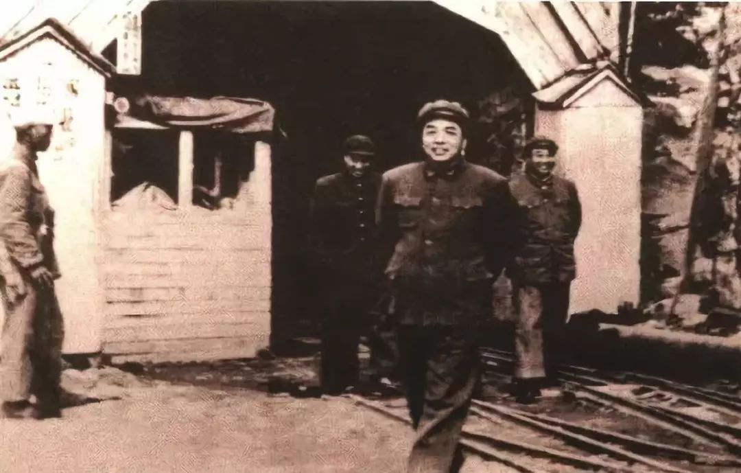 Chinese painting works Peng Dehuai (image) - iNEWS