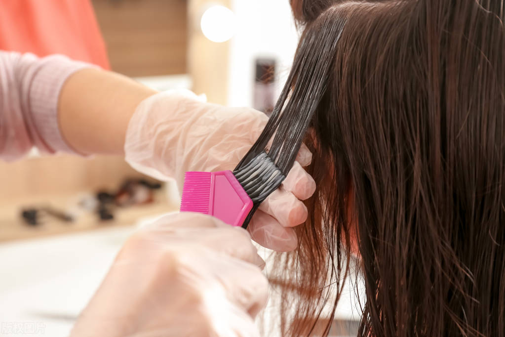 The dry goods are here! Teach you how to dye your hair evenly and look