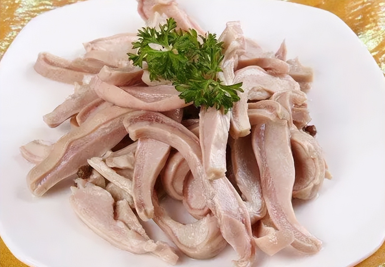 "Ten medicines for one pork belly"?What are the benefits of eating pork