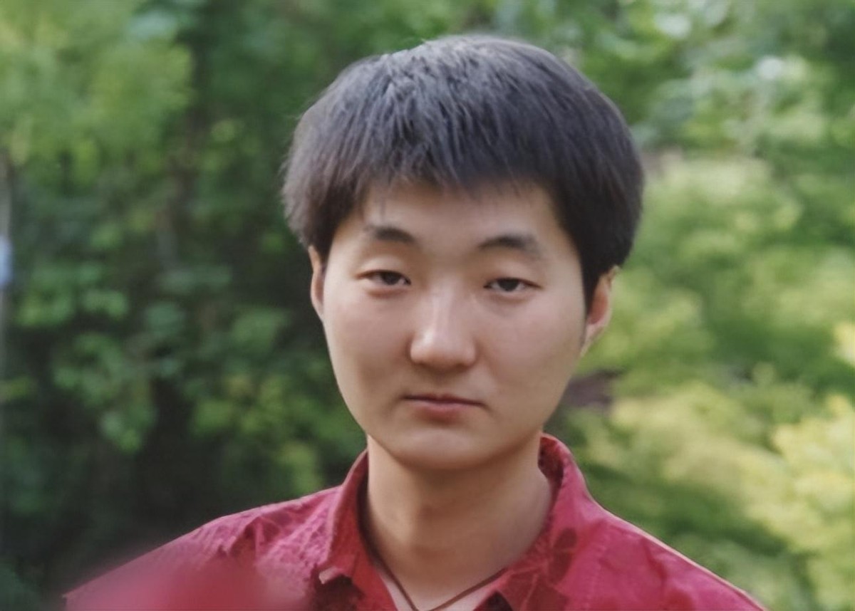 Ten years after "Kissing the Door", Wang Dazhi and his wife and ...