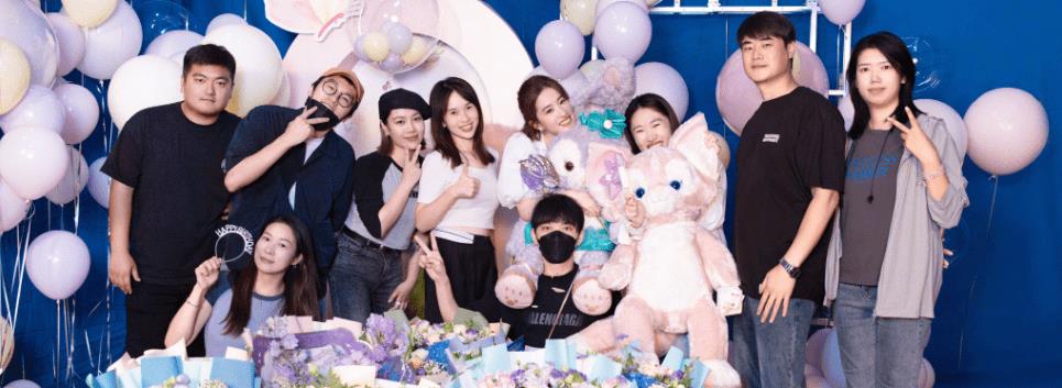 Happy Singles! Fairy sister Liu Yifei's 36th birthday photo, surrounded ...