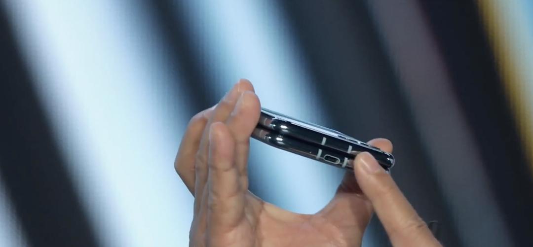 moto razr 40 Ultra small folding screen is released, the screen is ...
