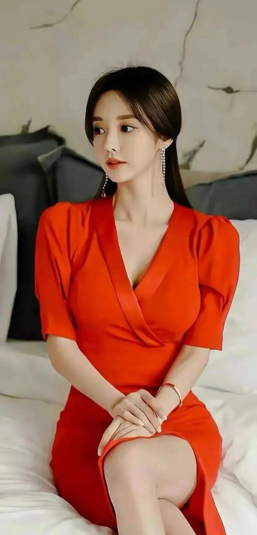 Super Beauty Son Yoon Joo: Beautiful Woman - iNEWS