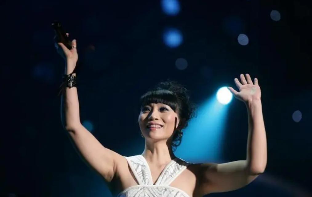 Famous singer Zhu Hua She once declined Fei Xiang's courtship and