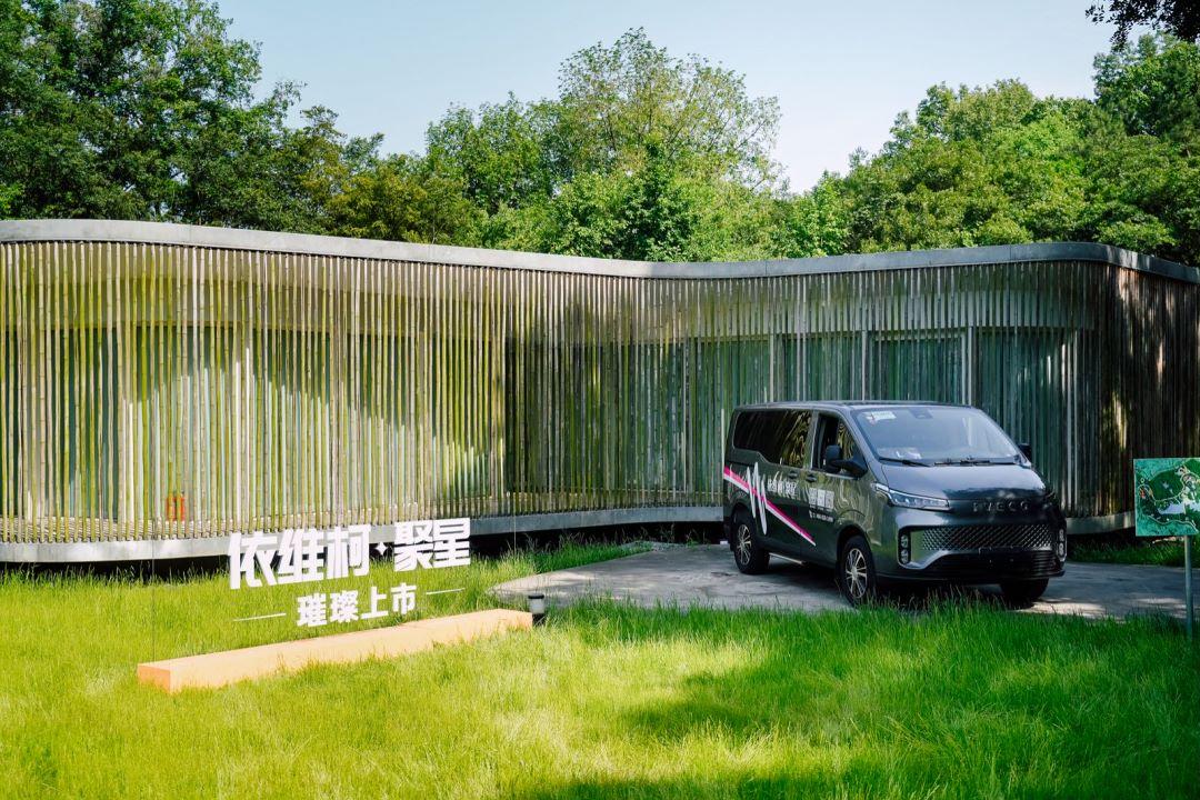 "Number One VAN+" Juxing listed, Nanjing Iveco began to cross-border