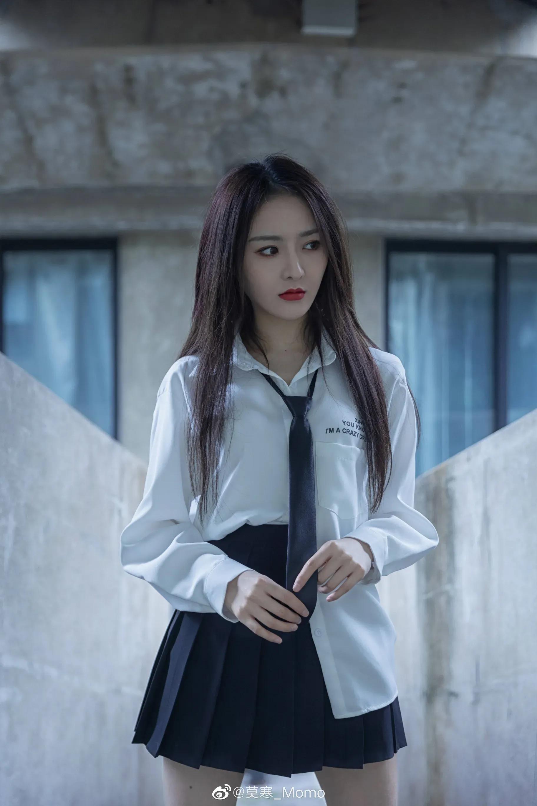 高冷性感美女写真集 资讯咖