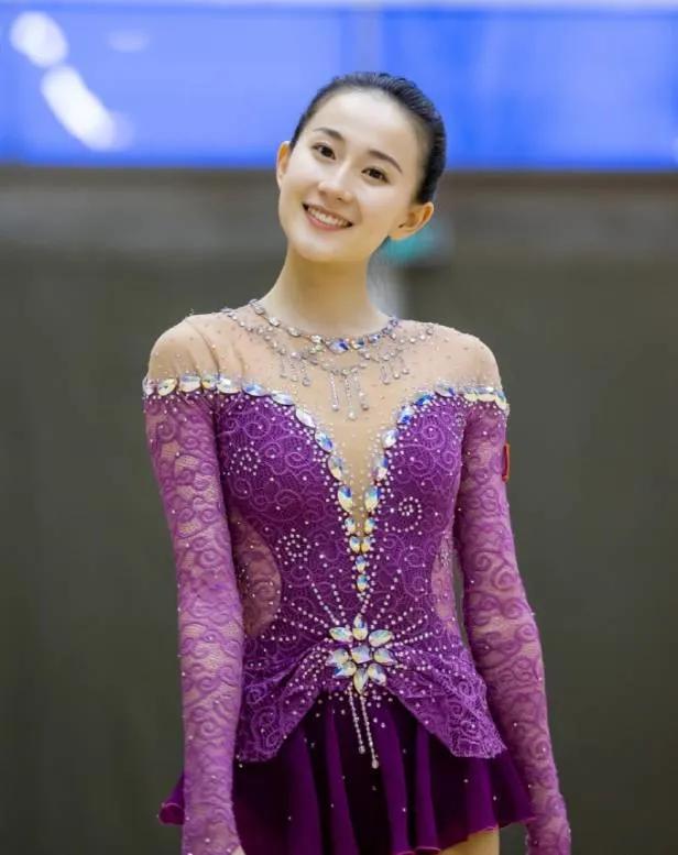 Gymnastics goddess Zhang Doudou - iNEWS