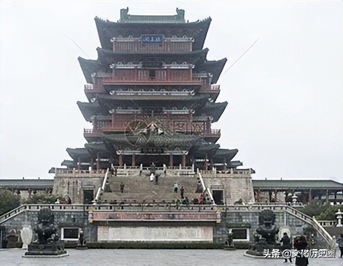 Fan Zhongyan, a Tang Dynasty poet who wrote the Yueyang Tower, has he