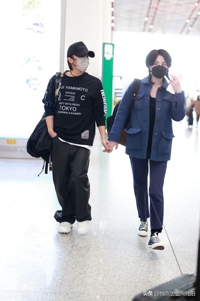 Faye Wong and Nicholas Tse showed up at the airport holding hands: I ...