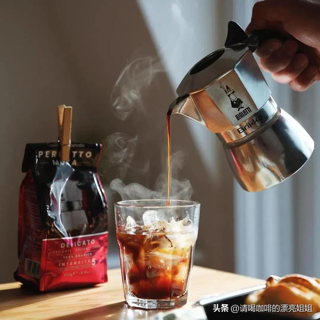 Moka Pot Series 2 How to make a cup of Americano and a cup of latte with a moka pot? iNEWS