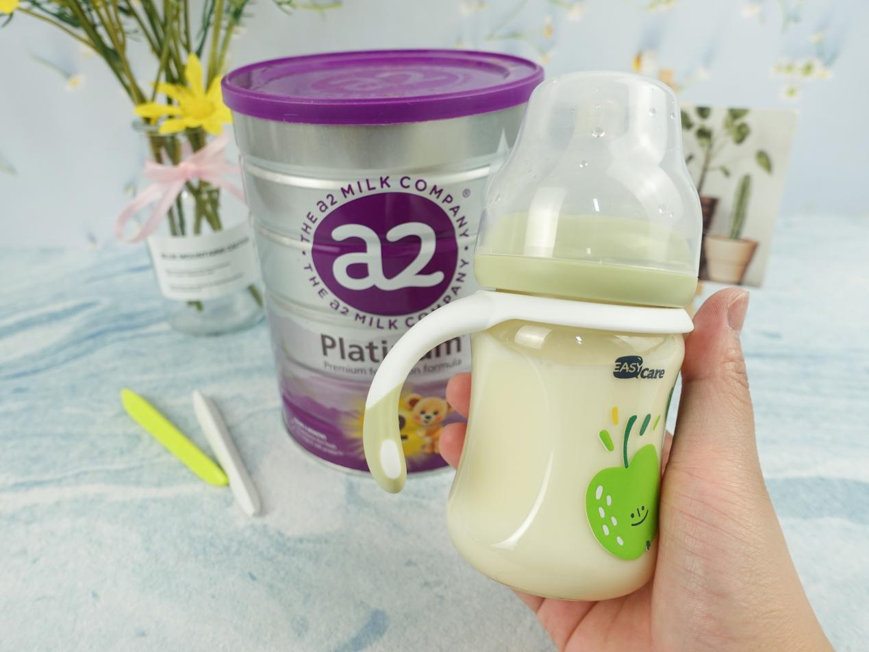 On the way for babies to grow up healthily, a2 Platinum Stage 2 milk powder has contributed a