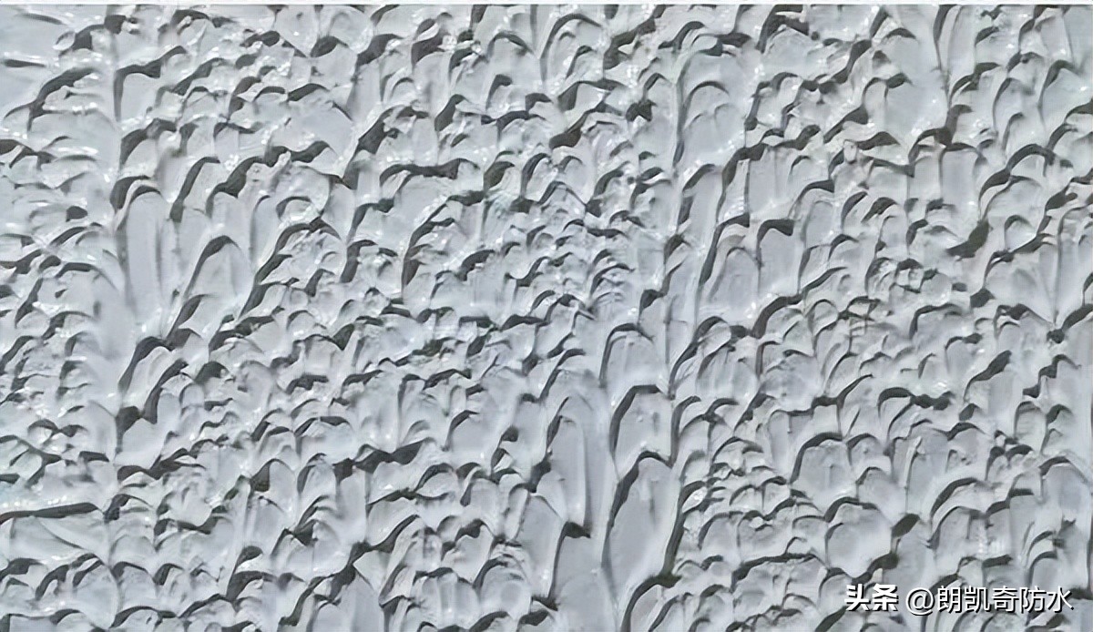 What is the difference between the reinforcement materials for the