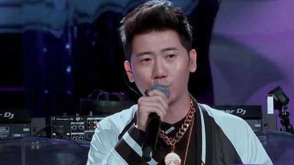 In Chinese electronic music, what kind of richness did Wang Yilong, the ...