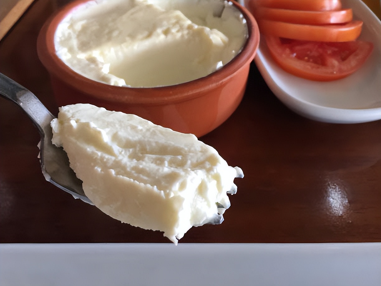 What's the difference between "Greek yogurt" and "Greekstyle yogurt