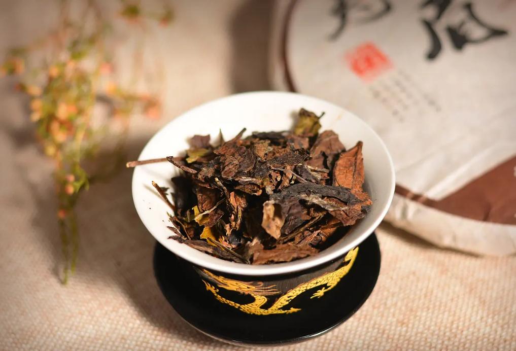 年紀越大,越愛喝茶?提醒:條件再好,這3種茶能不喝就不喝