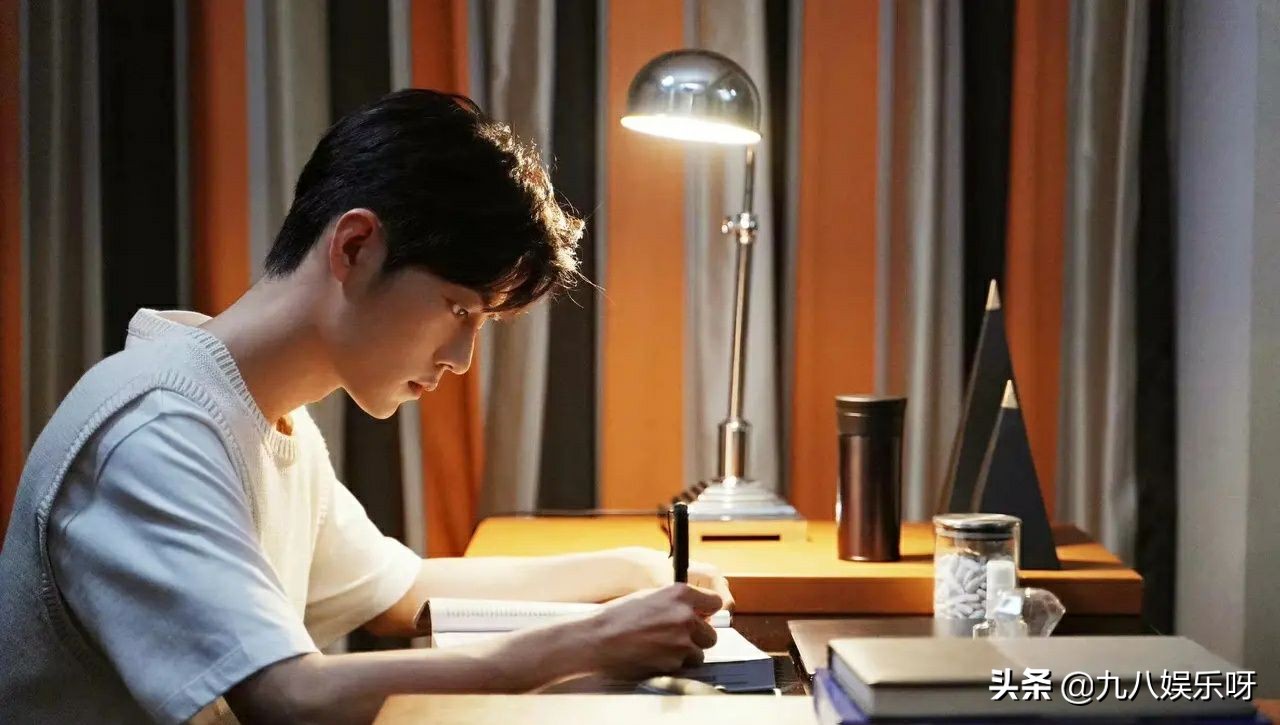 Xiao Zhan's social experience exposed iNEWS