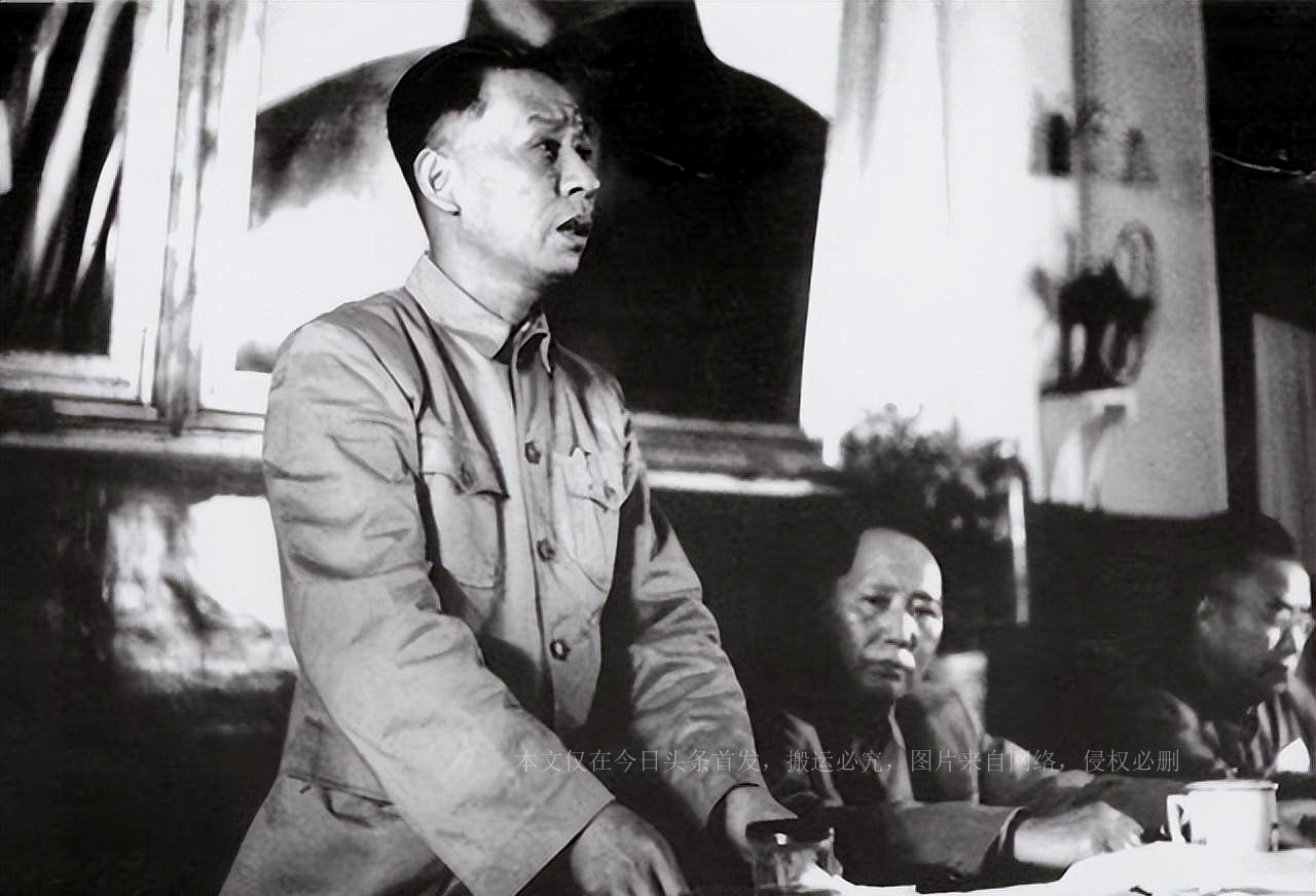 Was the core command of the Liberation War Mao Zedong and Zhou Enlai or ...