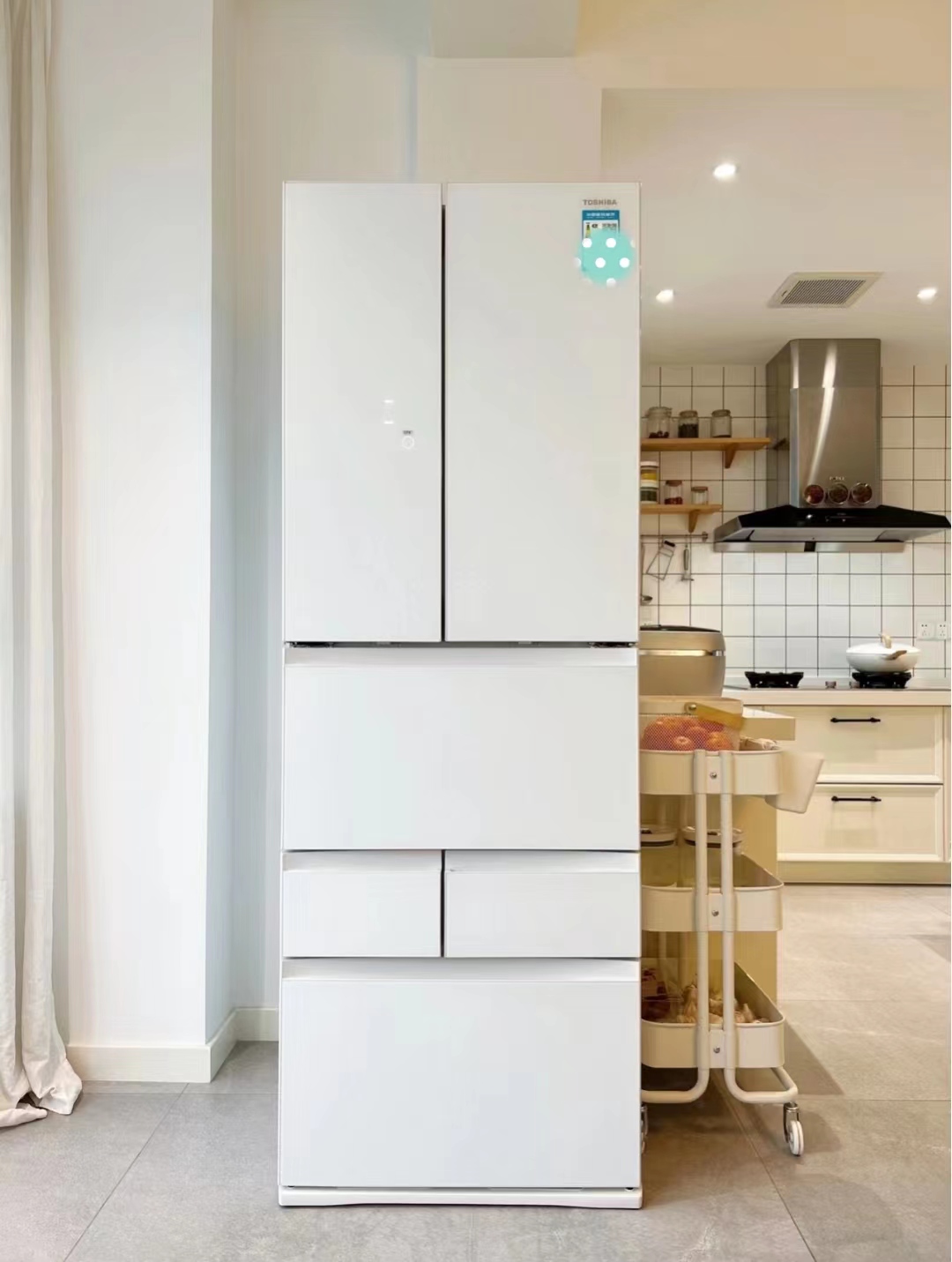 What is the difference between more than 2,000 refrigerators and more