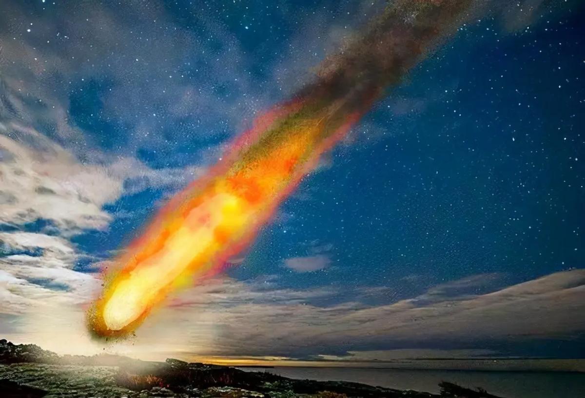 A fireball-shaped flying object appeared in Gansu. Witnesses said that ...