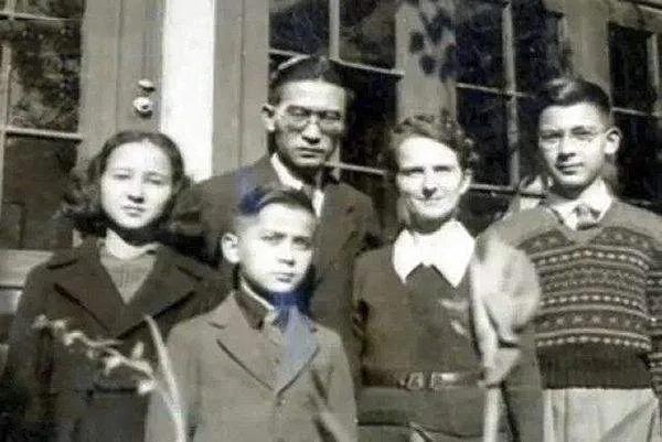The legendary story of Chinese mixed-race scientist Wang Demin - iNEWS