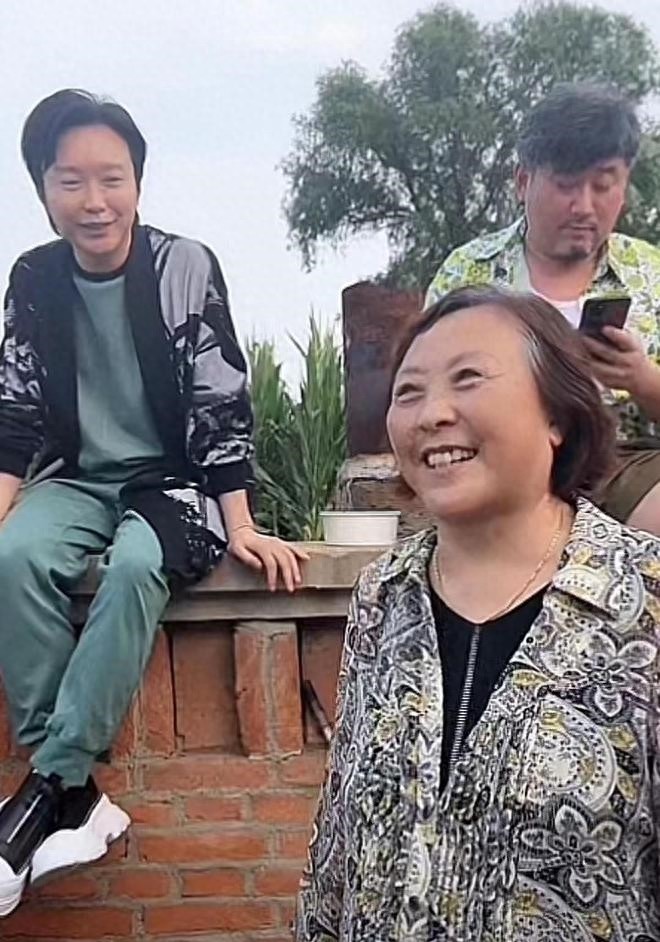 Li Yugang returned to his hometown to settle down? Is he in a ...